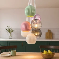 Lampadari Cucina-Selezionato da Mazzolaluce Lampadario da cucina 7 luci con portalampada sferici colorati