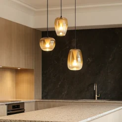 Lampadari Cucina-Selezionato da Mazzolaluce Lampadario da cucina 3 luci in vetro led 3000k design moderna