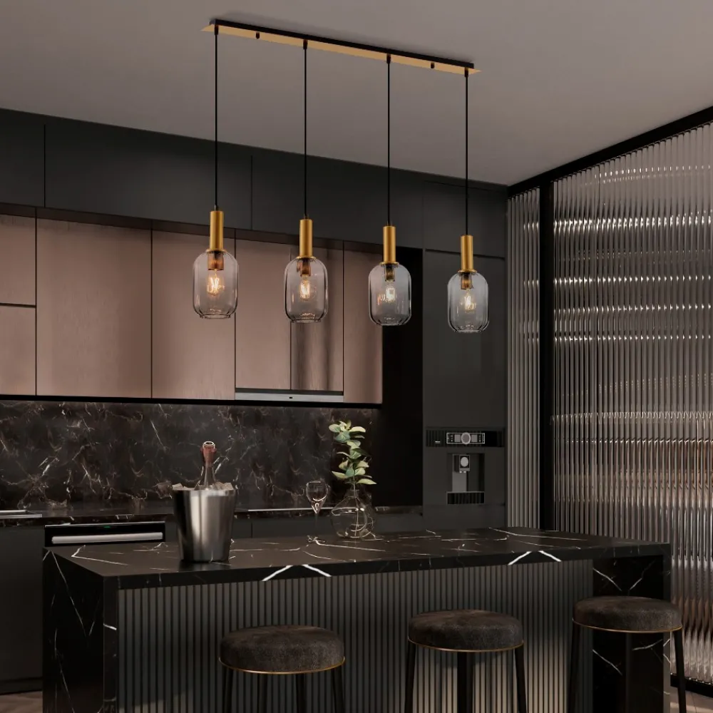 Lampadari Cucina-Selezionato da Mazzolaluce Lampadario da cucina moderna 4 luci con paralumi in vetro
