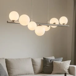Lampadari Moderni-Selezionato da Mazzolaluce Lampadario design cromato sfere vetro bianco per soggiorno moderno