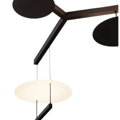 Lampadari Moderni-Selezionato da Mazzolaluce Lampadario design led 81w 3000k per sala da pranzo moderna