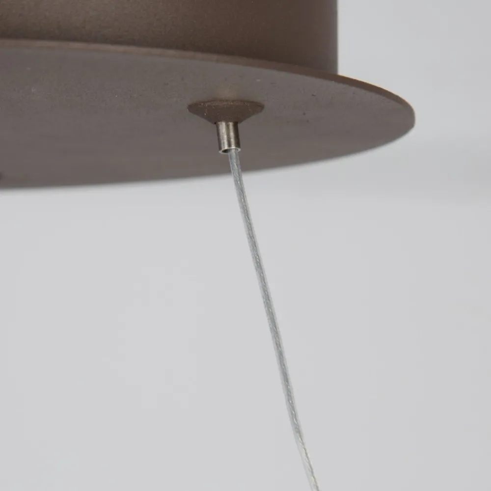Lampadari Moderni-Selezionato da Mazzolaluce Lampadario design marrone per soggiorno moderno led dimmerabile