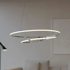 Lampadari Moderni-Selezionato da Mazzolaluce Lampadario design moderno cromo led 3000k per salotto