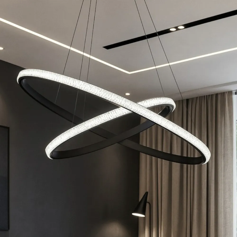 Lampadari Moderni-Selezionato da Mazzolaluce Lampadario design moderno led cerchi nero