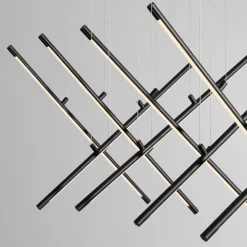 Lampadari Moderni-Selezionato da Mazzolaluce Lampadario design moderno minimalista nero led 60w 3000k