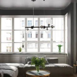 Lampadari Moderni-Selezionato da Mazzolaluce Lampadario design per soggiorno moderno nero con sfere di vetro