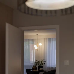 Lampadari Moderni-Selezionato da Mazzolaluce Lampadario di legno stile scandinavo