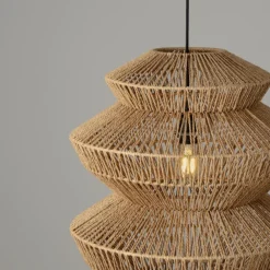 Lampadari Moderni-Selezionato da Mazzolaluce Lampadario di rattan 50 cm intrecciato a sospensione
