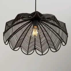 Lampadari Cucina-Selezionato da Mazzolaluce Lampadario di rattan nero per cucina
