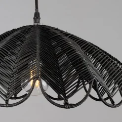 Lampadari Cucina-Selezionato da Mazzolaluce Lampadario di rattan nero per cucina