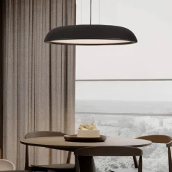 Lampadari Cucina-Selezionato da Mazzolaluce Lampadario disco nero a sospensione led 44w 3000k per sala da pranzo