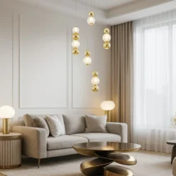 Lampadari Moderni-Selezionato da Mazzolaluce Lampadario elegante per soggiorno contemporaneo sfere oro