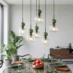 Lampadari Moderni-Selezionato da Mazzolaluce lampadario elegante per soggiorno sfere in vetro verde