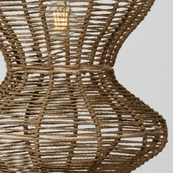 Lampadari Moderni-Selezionato da Mazzolaluce Lampadario in rattan marrone per soggiorno