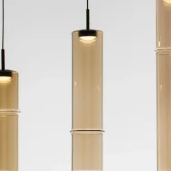Lampadari Moderni-Selezionato da Mazzolaluce Lampadario led design per tavolo da pranzo vetri ambra