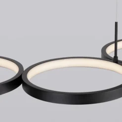 Lampadari Moderni-Selezionato da Mazzolaluce Lampadario led per soggiorno moderno nero design cerchi