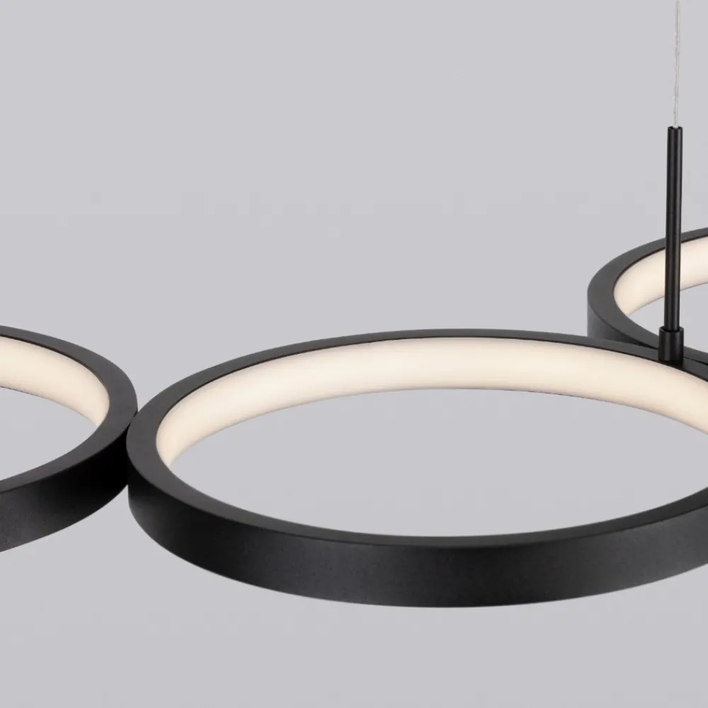 Lampadari Moderni-Selezionato da Mazzolaluce Lampadario led per soggiorno moderno nero design cerchi