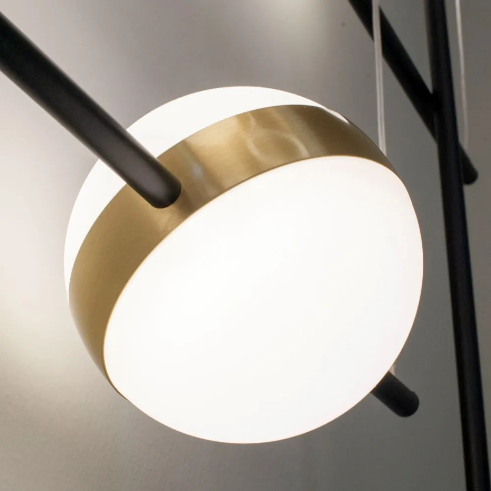 Lampadari Moderni-Selezionato da Mazzolaluce Lampadario led 32w 3000k nero oro sfere per soggiorno moderno