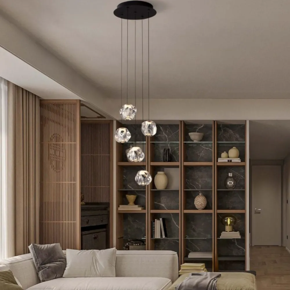 Lampadari Moderni-Selezionato da Mazzolaluce Lampadario led 25w 3000k 5 sfere pendenti per soggiorno moderno