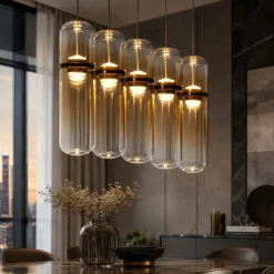 Lampadari Moderni-Selezionato da Mazzolaluce Lampadario 4 luci capsule di vetro ambra pendenti led dimmerabile design moderno