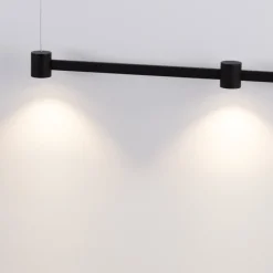 Lampadari Moderni-Selezionato da Mazzolaluce Lampadario moderno barra nero led 21w 3000k per tavolo