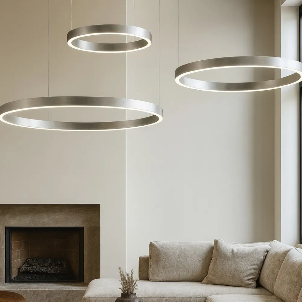 Lampadari Moderni-Selezionato da Mazzolaluce Lampadario moderno cerchi champagne argento per soggiorno