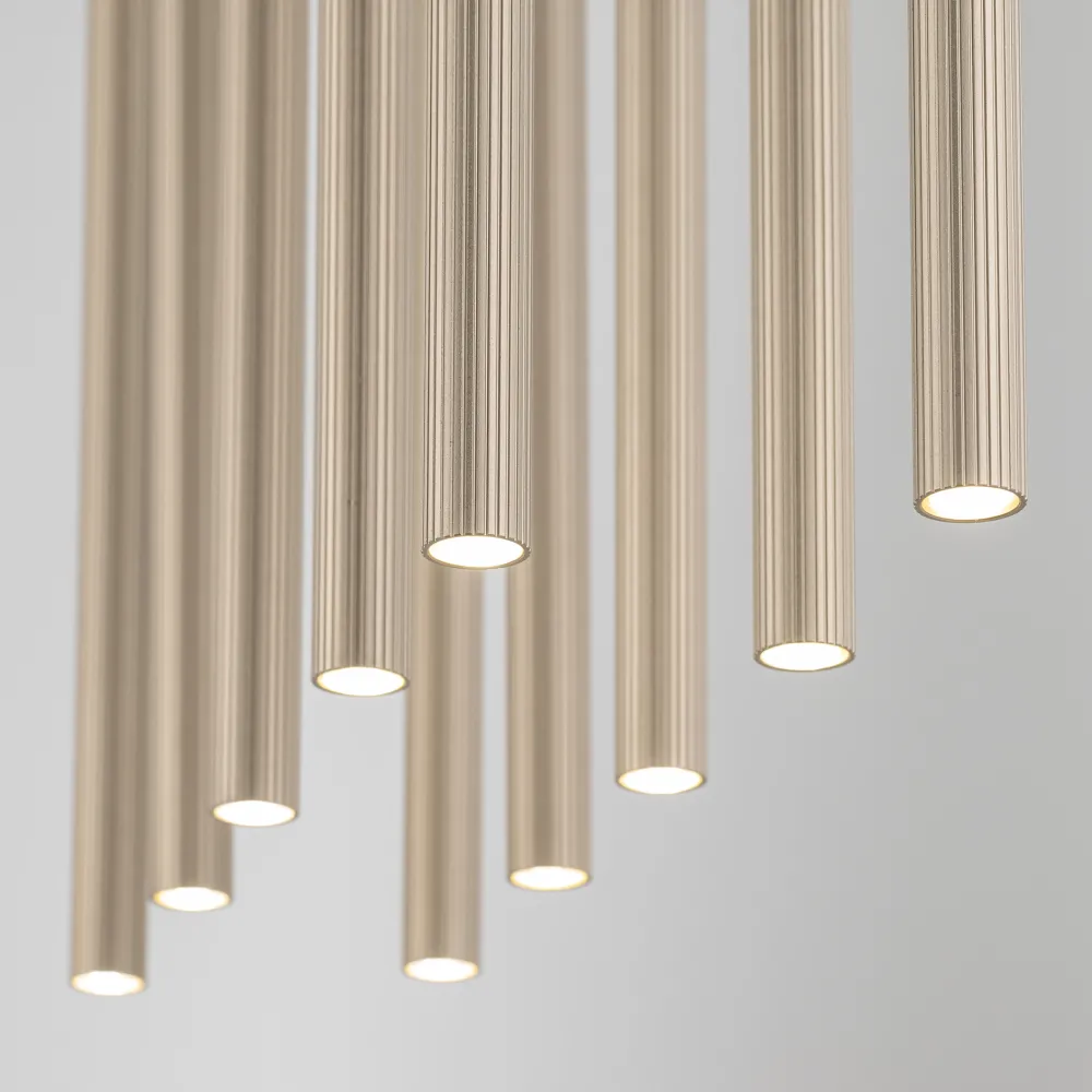 Lampadari Moderni-Selezionato da Mazzolaluce Lampadario moderno cilindri a sospensione bicolore sabbia champagne per soggiorno
