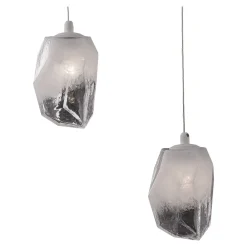 Lampadari Moderni-Selezionato da Mazzolaluce Lampadario moderno con pendenti in vetro per sala da pranzo