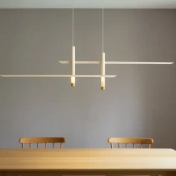 Lampadari Moderni-Selezionato da Mazzolaluce Lampadario moderno design bianco oro per soggiorno