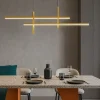 Lampadari Moderni-Selezionato da Mazzolaluce Lampadario moderno design oro per sala da pranzo