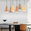 Lampadari Moderni-Selezionato da Mazzolaluce Lampadario moderno multicolor per tavolo da pranzo