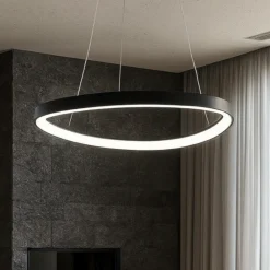 Lampadari Moderni-Selezionato da Mazzolaluce Lampadario moderno nero per soggiorno 3000k 48w triangolare