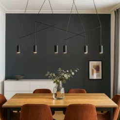Lampadari Moderni-Selezionato da Mazzolaluce Lampadario moderno nero per tavolo da soggiorno