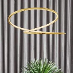 Lampadari Moderni-Selezionato da Mazzolaluce Lampadario moderno per salotto led 3000k oro design originale
