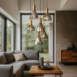 Lampadari Moderni-Selezionato da Mazzolaluce Lampadario moderno per salotto struttura oro 6 vetri pendenti