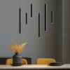 Lampadari Moderni-Selezionato da Mazzolaluce Lampadario moderno per tavolo soggiorno nero 6 luci led dimmerabile