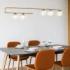 Lampadari Moderni-Selezionato da Mazzolaluce Lampadario moderno per tavolo da soggiorno oro sfere vetro
