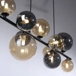 Lampadari Moderni-Selezionato da Mazzolaluce Lampadario moderno sfere di vetro fume ambra per soggiorno