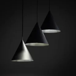 Lampadari Cucina-Selezionato da Mazzolaluce Lampadario nero 3 coni a per cucina moderna