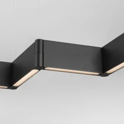 Lampadari Cucina-Selezionato da Mazzolaluce Lampadario nero design zig zag per isola sala da pranzo cucina