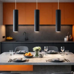 Lampadari Cucina-Selezionato da Mazzolaluce Lampadario nero per tavolo cucina 3 cilindri