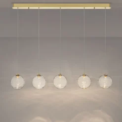 Lampadari Moderni-Selezionato da Mazzolaluce Lampadario oro con pendenti sfere di vetro ondulato trasparente per sala da pranzo