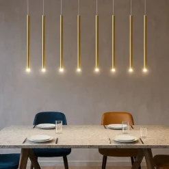 Lampadari Moderni-Selezionato da Mazzolaluce Lampadario oro per soggiorno moderno cilindri pendenti