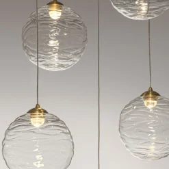 Lampadari Moderni-Selezionato da Mazzolaluce Lampadario oro sfere di vetro ondulato trasparente led 3000k dimmerabile per soggiorno