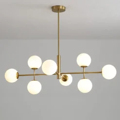 Lampadari Moderni-Selezionato da Mazzolaluce Lampadario oro sfere vetro bianco per soggiorno moderno