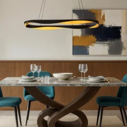 Lampadari Moderni-Selezionato da Mazzolaluce Lampadario ovale nero oro moderno per sala da pranzo