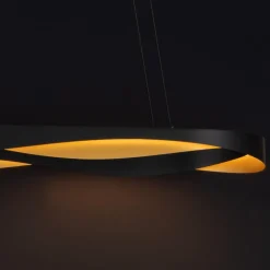 Lampadari Moderni-Selezionato da Mazzolaluce Lampadario ovale nero oro moderno per sala da pranzo