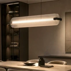 Lampadari Moderni-Selezionato da Mazzolaluce Lampadario pendente nero design moderno in vetro led per tavolo sala da pranzo