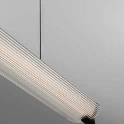Lampadari Cucina-Selezionato da Mazzolaluce Lampadario pendente sospeso nero barra in vetro rigato per tavolo isola cucina