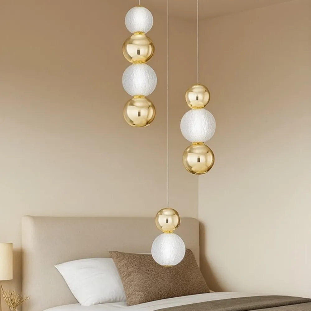 Lampadario Camera Da Letto-Selezionato da Mazzolaluce Lampadario per camera da letto classica 3 sfere pendenti oro